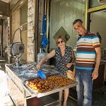 Zelabia, gâteau de référence du Ramadan. זלביה או זנגולה- העיקר הקלוריה 